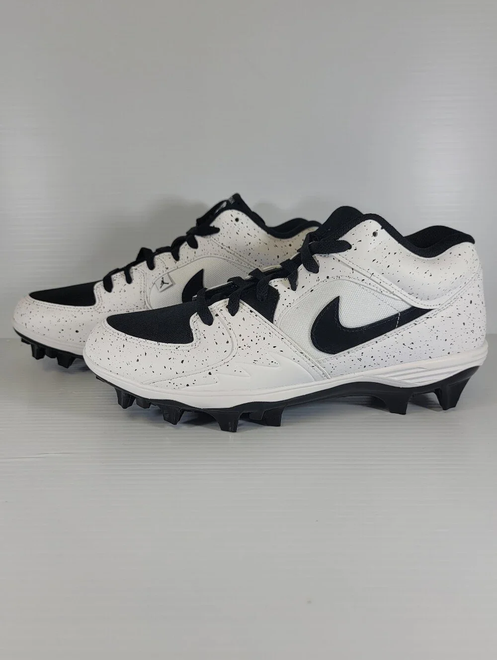 Jordan Stadium 90 Low TD White Cement Football Cleats HQ0210-100 Mens Size